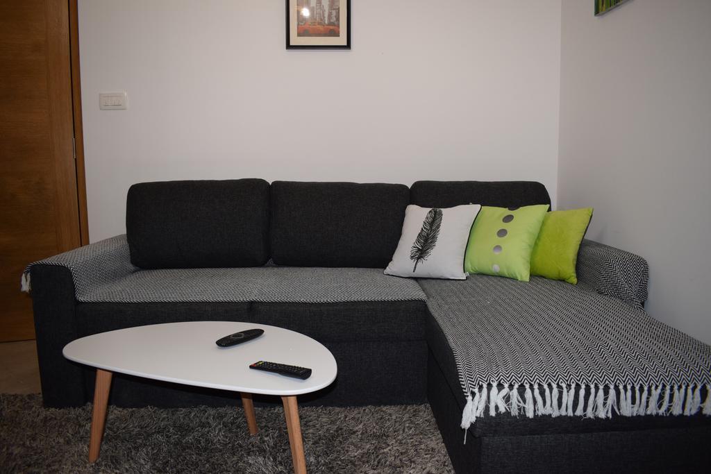 Apartment Fini Tivat Exterior foto